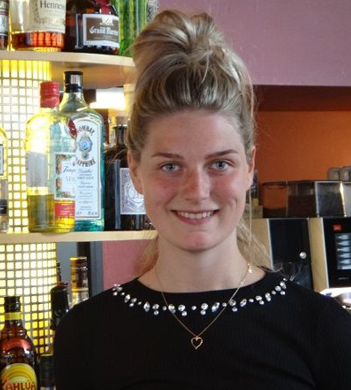 Café N8 - Halle (Saale), Team - Meredith